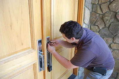 Super Locksmith Services Milwaukee, WI 414-501-2426 - 29-16
